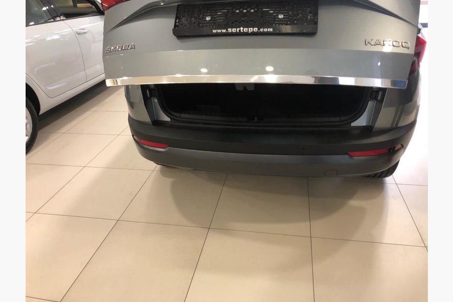 Skoda Karoq 2018– Kantlist för bagagelucka (rostfritt stål) Image