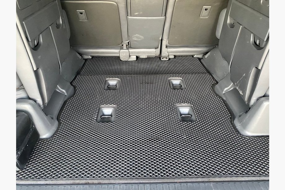 Toyota Land Cruiser 200 2007–2021 Bagagerumsmatta 2 st (EVA, 7-sits, svart) Image