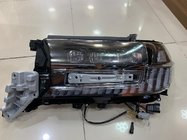 Toyota Land Cruiser 200 2007–2021 Framlyktor 2016+ (Bugatti) foto 3