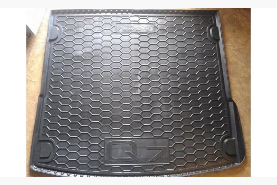 Audi Q7 2015–2026 Gummimatta för bagageutrymmet (Autogumm, gummi) Image