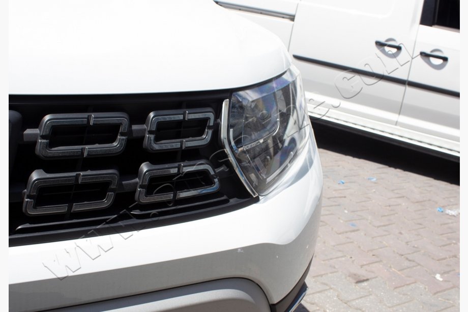 Renault Duster 2018–2024 Grillister (2 st, rostfritt stål) Image