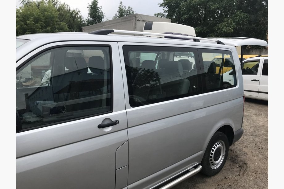 Volkswagen T5 Caravelle 2004–2010 Kromade takrails Image