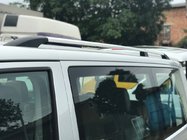 Volkswagen T5 Transporter 2003–2010 Kromade takrails Kort hjulbas, plastfötter foto 1