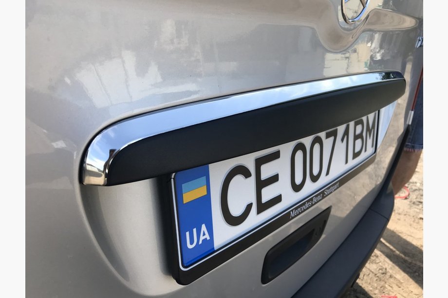 Mercedes Citan 2013–2021 Kromlist ovanför registreringsskylten (rostfritt stål) Image