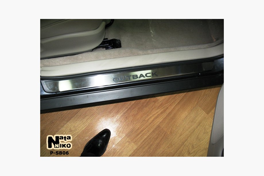 Subaru Outback 2005–2009 Natanika Premium tröskelskydd (2 st, rostfritt stål) Image