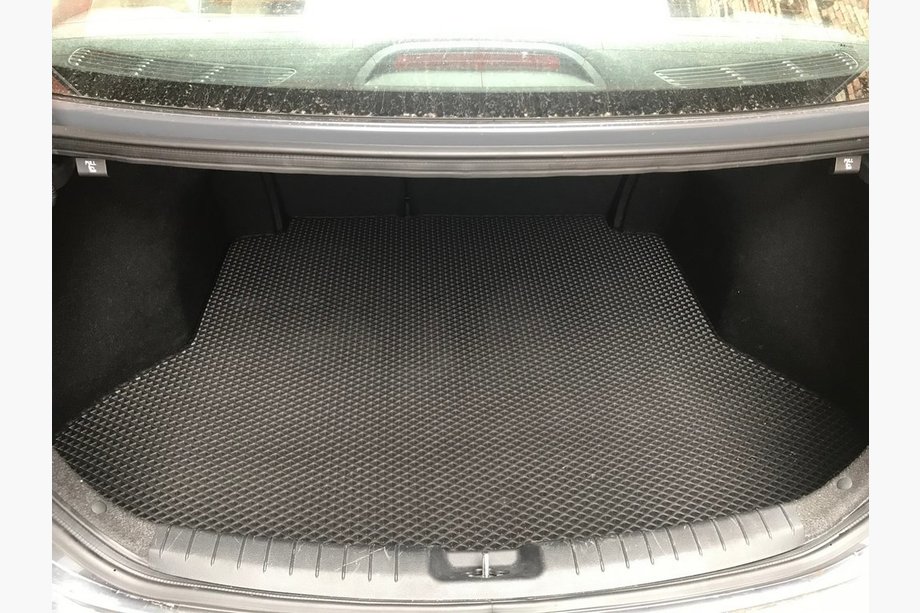 Hyundai Elantra (AD) 2015–2020 Bagagerumsmatta (svart, EVA) Image