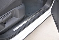 Volkswagen Tiguan 2016–2023 Invändiga instegslister OmsaLine (rostfritt stål) foto 1