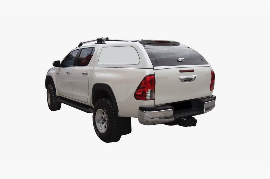 Toyota Hilux 2015– Flakkåpa Canopy Commercial Image