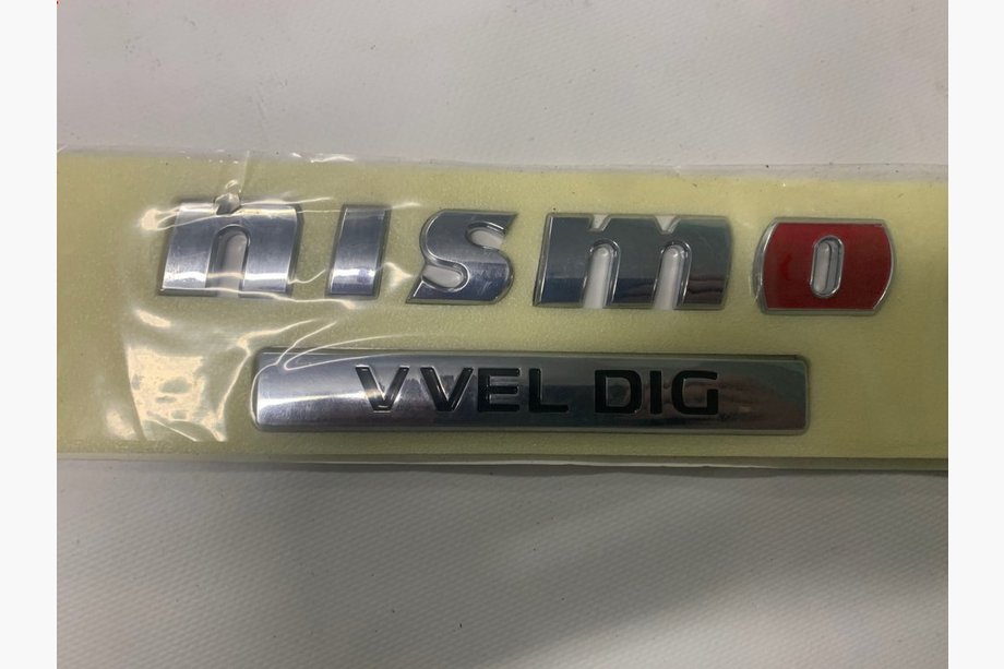 Nissan Patrol Y62 2010–2024 Nismo-emblem Image