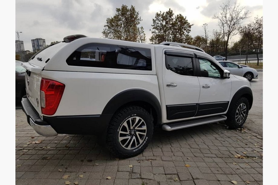 Nissan Navara/NP300 2016– Hardtop till flak (Canopy) Image