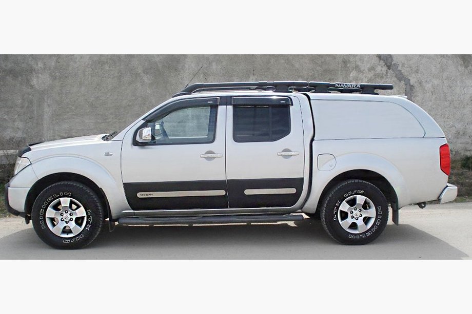 Nissan Navara 2006–2015 Hardtop till flak Canopy commercial Image