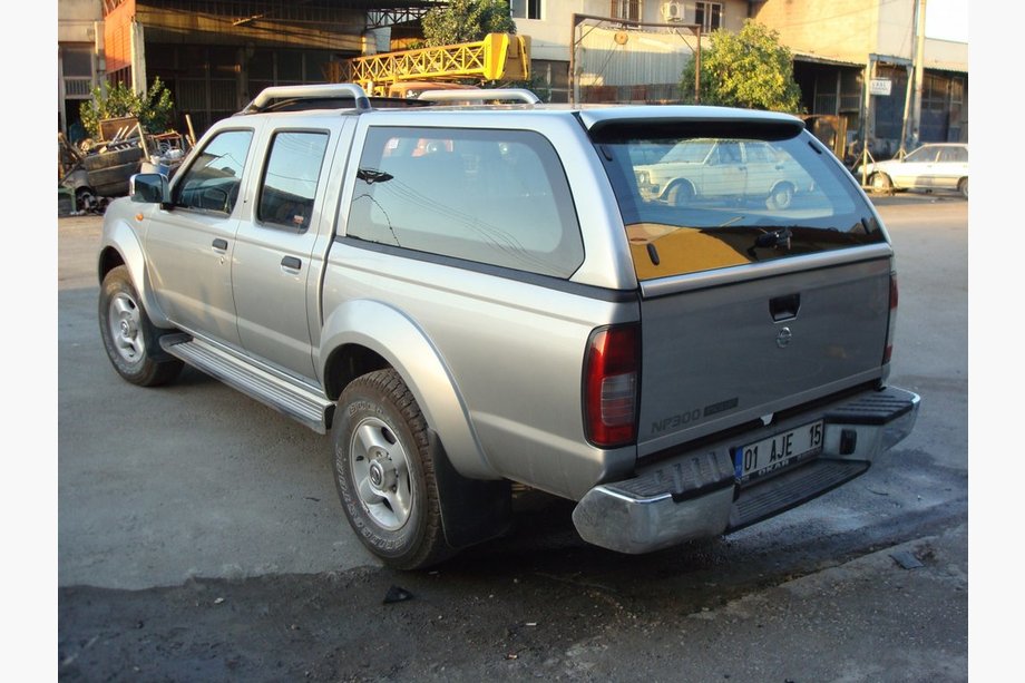 Nissan NP300 1999–2015 Hardtop till flak (Canopy) Image