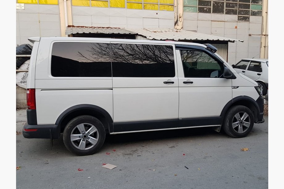 Volkswagen T5 Caravelle 2004–2010 Sats med lister och hjulhusbågar (11 delar) 1 dörr, lång hjulbas Foto 7