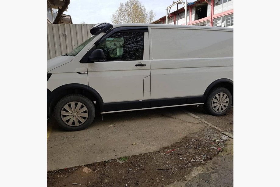 Volkswagen T5 Caravelle 2004–2010 Sats med lister och hjulhusbågar (11 delar) 1 dörr, lång hjulbas Foto 6