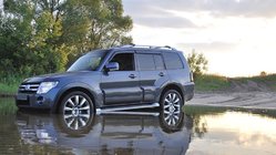 Mitsubishi Pajero Wagon III 1999–2006 Vindavvisare till sidorutor (4 st, Cobra) foto 1