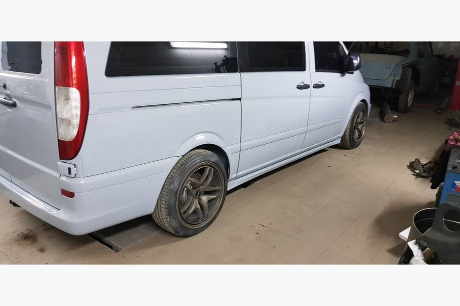 Mercedes Viano 2004–2014 Sidokjolar Exclusive (2 st, för lackering) Extra lång hjulbas Image