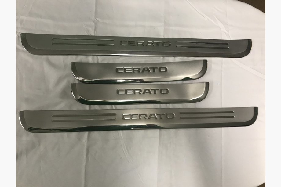 Kia Cerato 1 2004–2009 Instegslister LIbao (4 st) Image