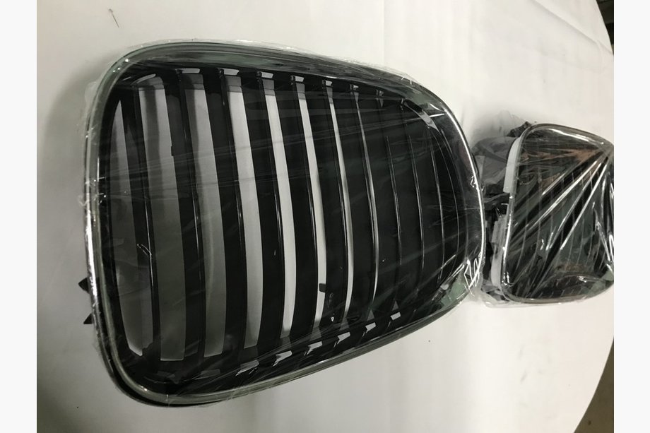 BMW 5-serie E39 1996–2003 Njurar (2 st) Image