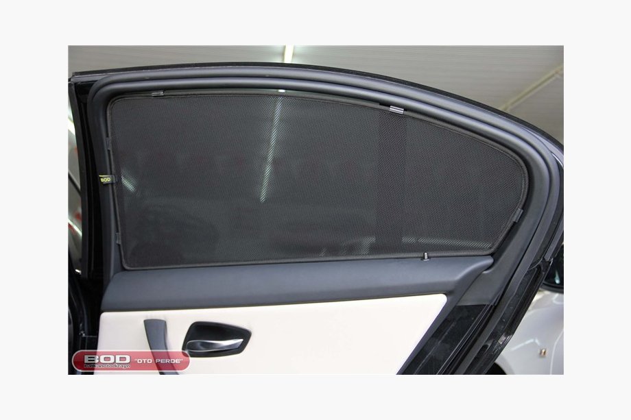 BMW 3-serie E90/E91 2005–2011 Solskyddsgardiner (3 st, instickbara) Image