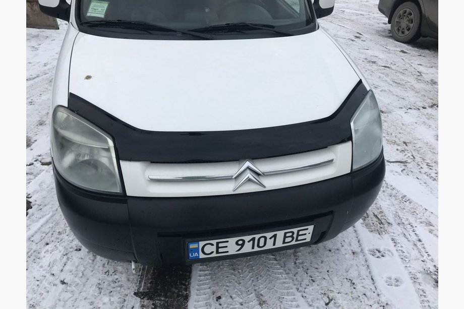 Citroen Berlingo 1996–2008 Huvdeflektor FLY (2003-2008) Image