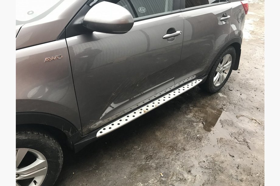 Kia Sportage 2010–2015 Niken BMW-style sidosteg (2 st, aluminium) Image