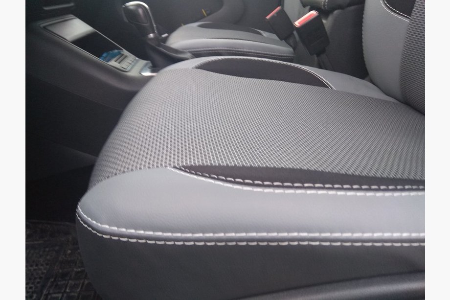 Hyundai I-20 2008–2012 Sätesöverdrag (konstläder↗tyg, Premium) Foto 5