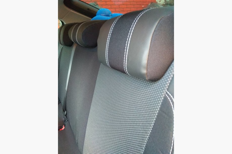 Hyundai I-20 2008–2012 Sätesöverdrag (konstläder↗tyg, Premium) Foto 2