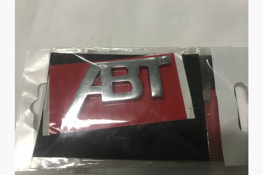 Audi Q7 2005–2015 ABT-emblem (krom) Image