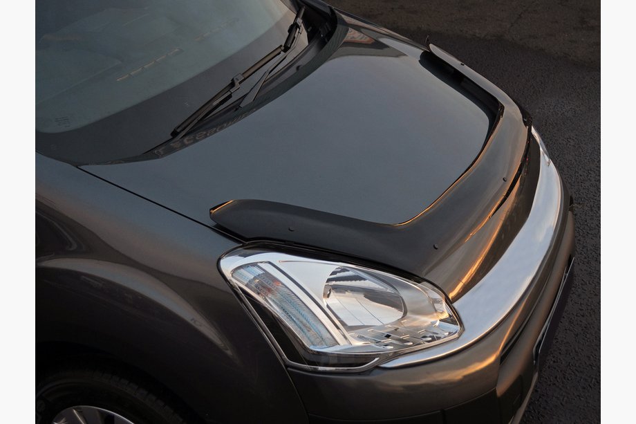 Peugeot Partner Tepee 2008–2018 Lång huvdeflektor (EuroCap) Image