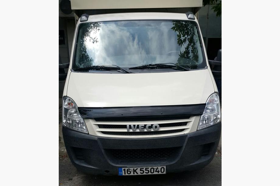 Iveco Daily 2006–2014 Huvdeflektor (EuroCap) Foto 1