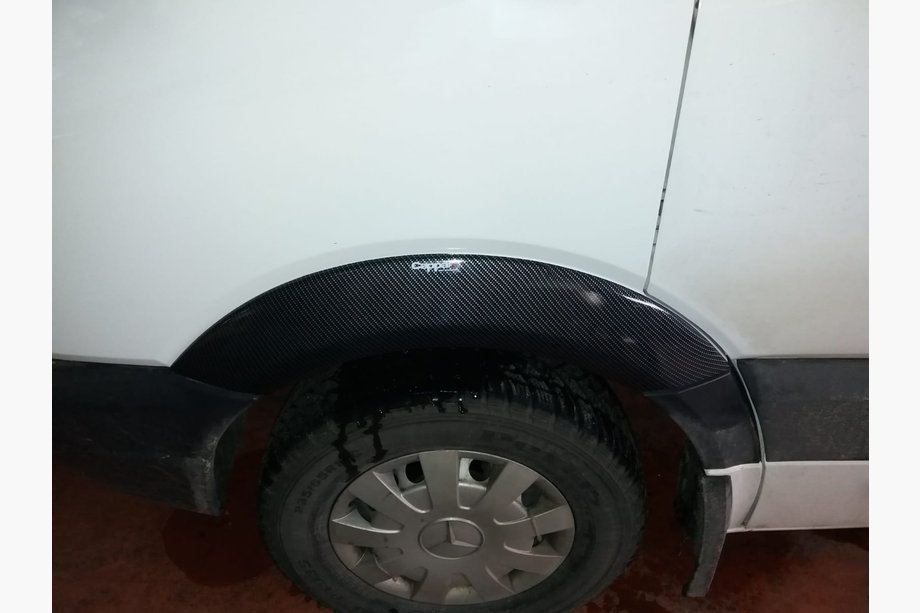 Volkswagen Crafter 2006–2016 Breda hjulhuslister (4 st, kolfiberlook) Image