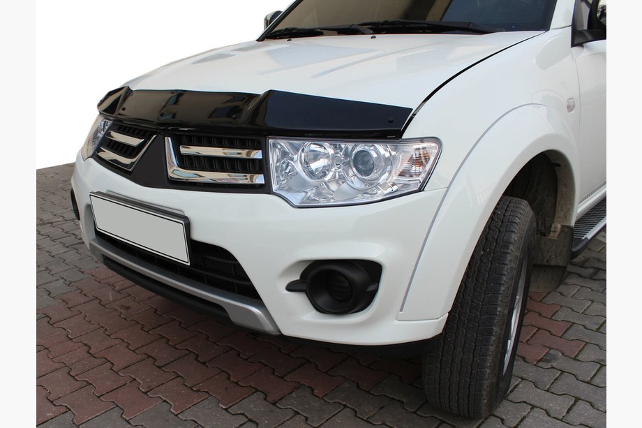 Mitsubishi L200 2006–2015 Huvdeflektor (EuroCap) Foto 1