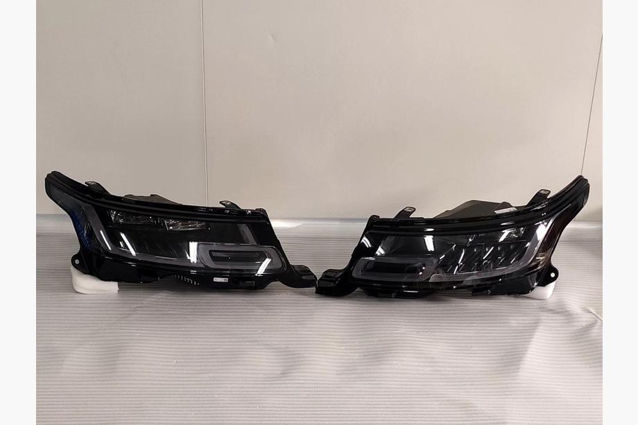 Range Rover Sport 2014–2022 Framstrålkastare 2018+ (2 st) Image
