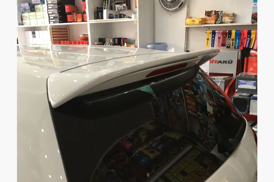 Volkswagen Golf 7/E-Golf 2012–2020 Meliset spoiler (för Base HB, för lackering) Image