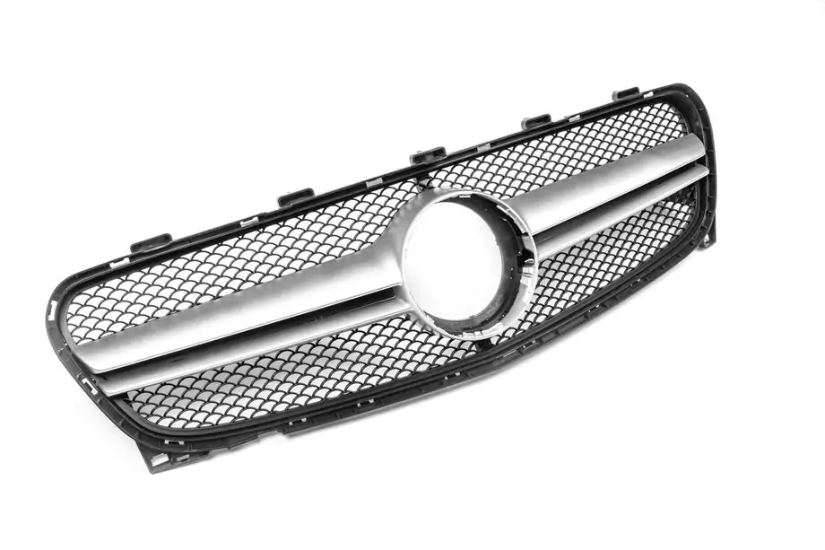 Mercedes GLA X156 2014–2019 AMG Silver frontgrill (2017-2019) Image