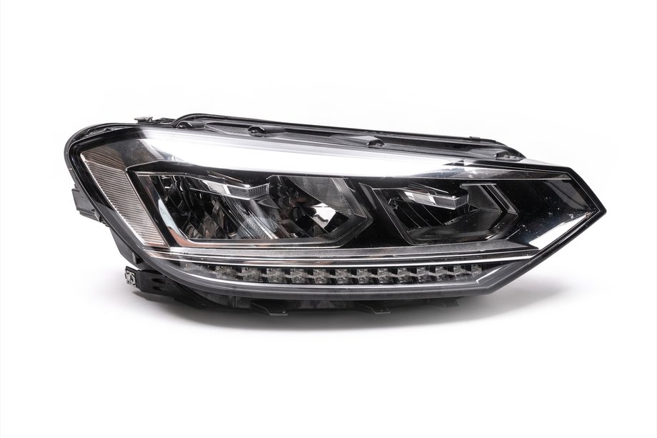 Volkswagen Touran 2015– Fram LED-strålkastare (höger, original, begagnad) Foto 1