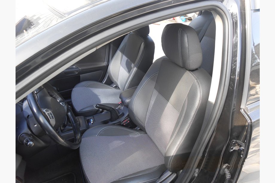 Mitsubishi Lancer X 2008– Bilklädsel SoyuzAuto Premium Image