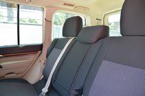 Mitsubishi Pajero Wagon III 1999–2006 Sätesöverdrag (konstläder↗tyg, Premium) foto 6
