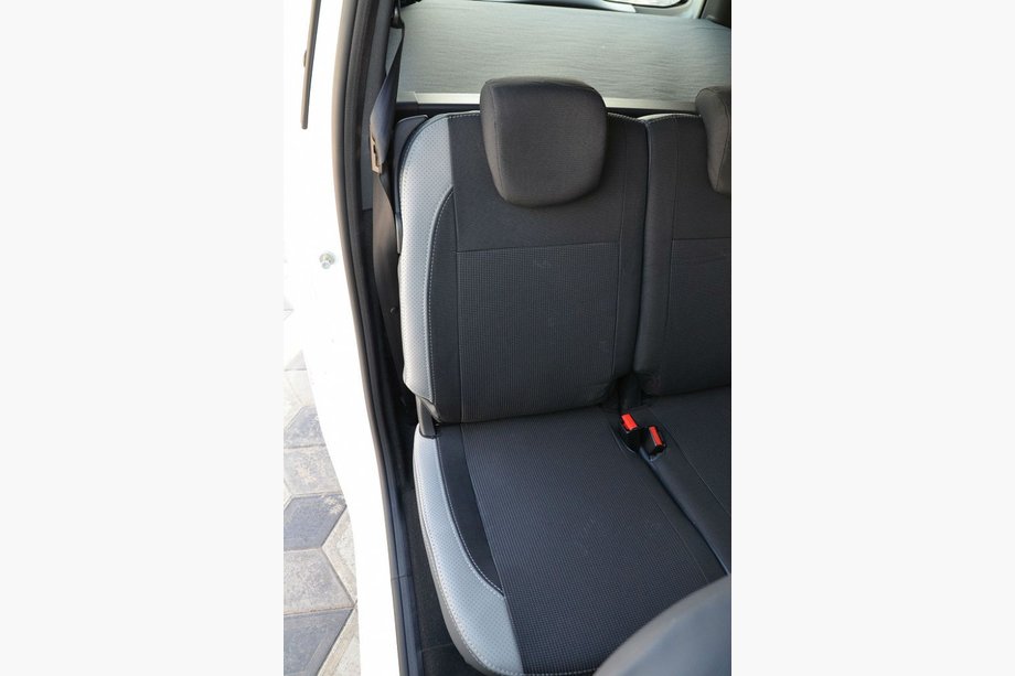 Dacia Lodgy 2012–2022 NYHET!!! Original SoyuzAuto Premium sätesöverdrag i konstläder Foto 1