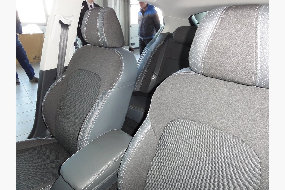 Skoda Superb 2009–2015 Sätesskydd (2008-2013, konstläder↗tyg, Premium) Image