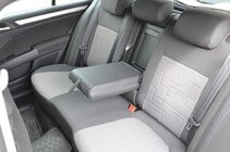 Skoda Superb 2009–2015 Sätesskydd (2008-2013, konstläder↗tyg, Premium) foto 4