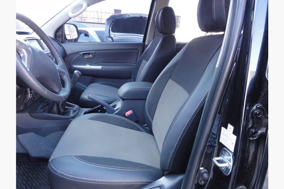 Toyota Hilux 2006–2015 Premium bilsätesöverdrag (2013+) Image