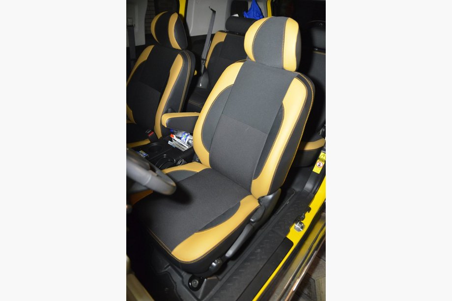 Toyota FJ Cruiser 2006–2022 Bilklädsel SoyuzAuto Premium Image
