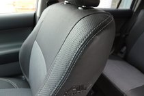 Toyota Land Cruiser Prado 150 2009–2023 Bilklädsel (konstläder + tyg, Premium) foto 5