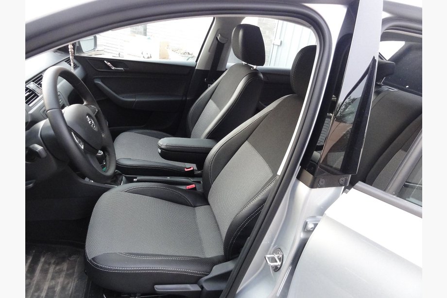 Skoda Rapid 2012–2019 Bilklädsel SoyuzAuto Premium Image