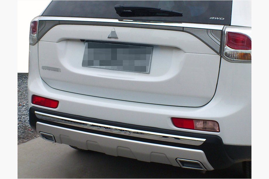 Mitsubishi Outlander 2012–2021 Bakre diffusor (2013-2015) Image