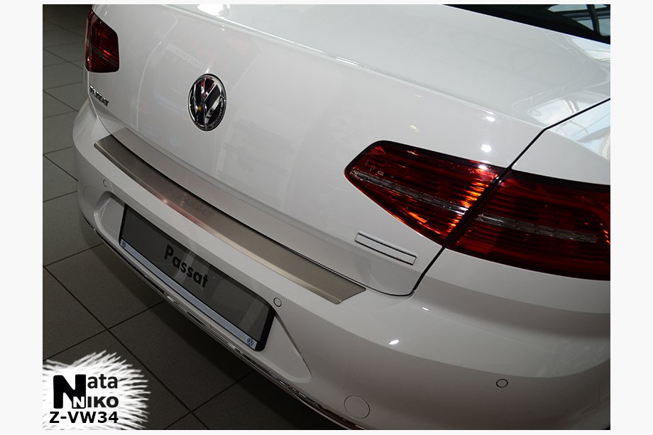 Volkswagen Passat B8 2015–2023 Bakre stötfångarskydd med kant Nataniko (rostfritt stål) Image