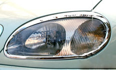 Daewoo Lanos 1998–2017 Kromade strålkastarramar (2 st, plast) foto 1
