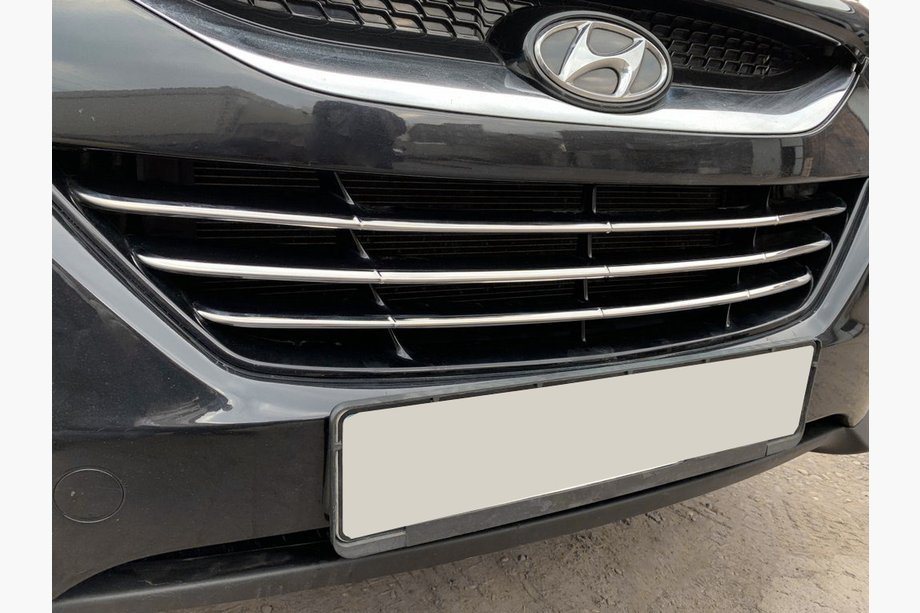 Hyundai IX-35 2010–2015 Grillister till kylargrillen (3 st, rostfritt) Image