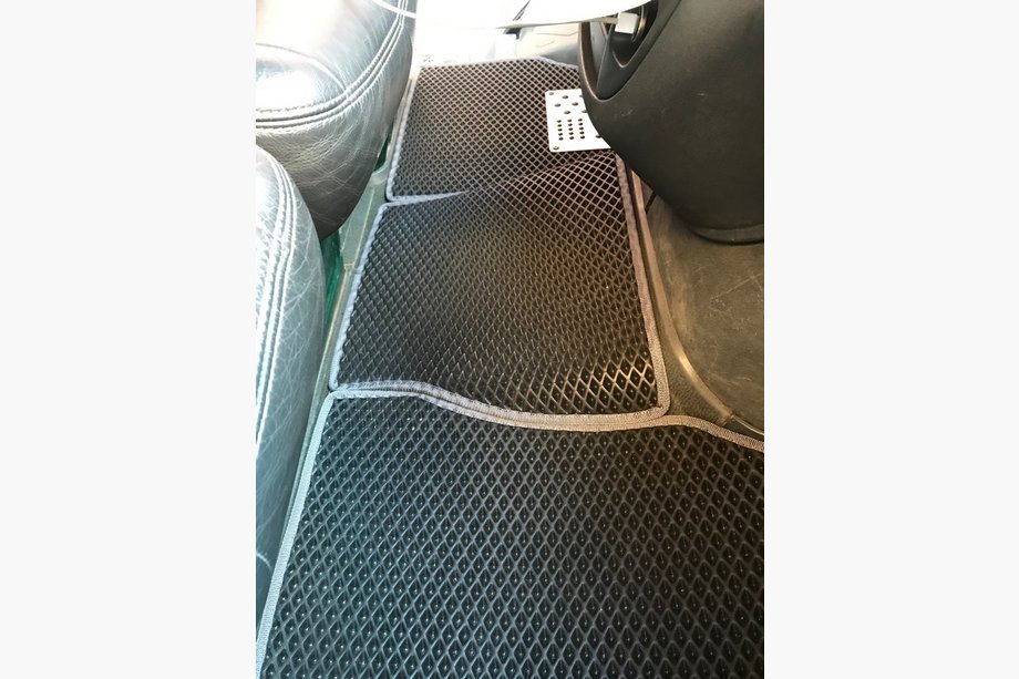 Mercedes Sprinter W901/902/903/904/905 1995–2006 EVA-bilmattor (CDI, svarta) Foto 1